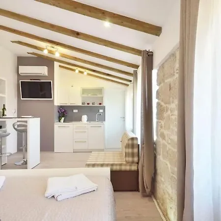 Silver 4- Luxury Apart In Center Apartment